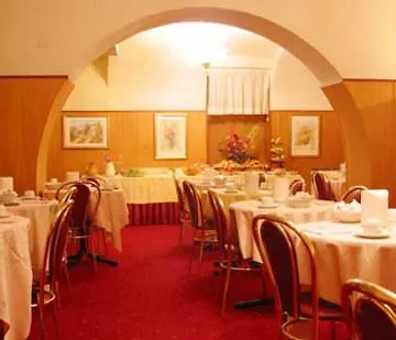Hotel Daniela 3*