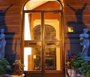 Daniela Hotel 3*