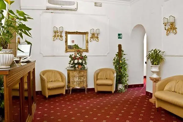 Daniela Hotel 3*